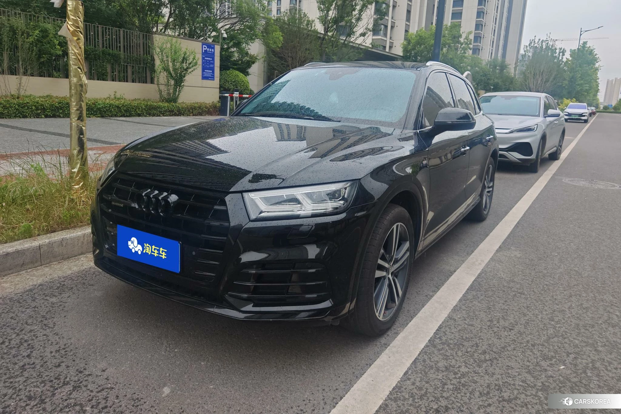 Audi Q5L id 4420088 из Китая 15