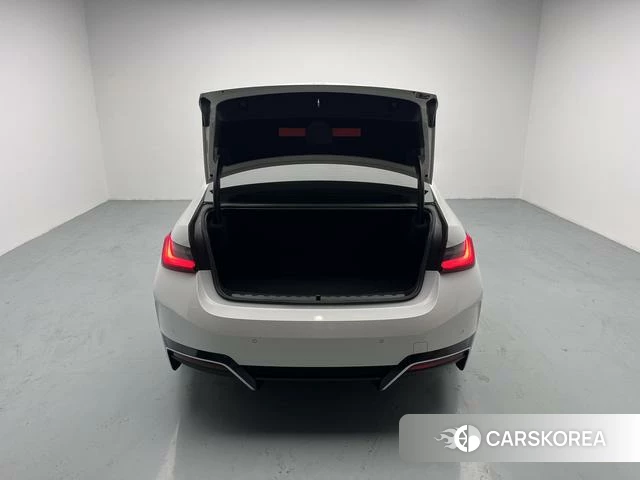 BMW i3 id 4374716 из Китая 18