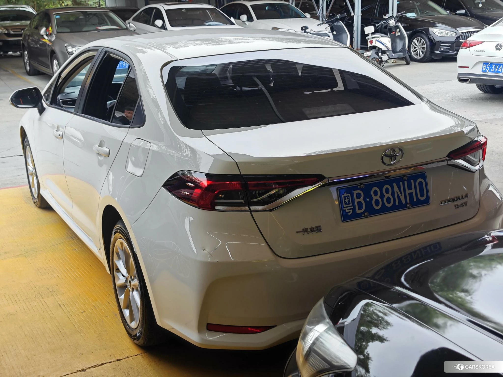 Toyota Corolla id 4440725 из Китая 12