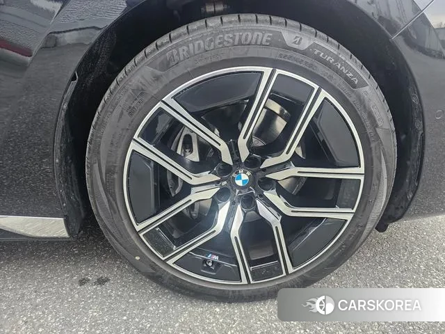 BMW 7 Series (G70) id 3763177 из Кореи 14