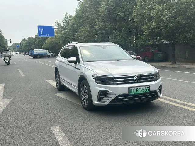 Volkswagen Tiguan L PHEV id 4359532 из Китая 8