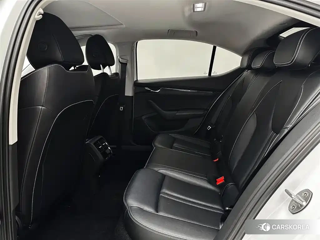 Skoda Octavia id 4548243 из Китая 23