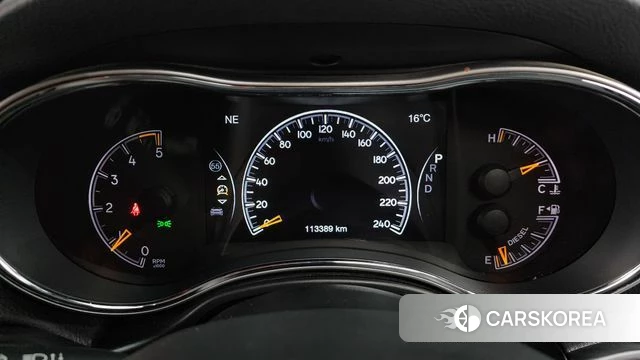 Jeep Grand Cherokee id 4232535 из Кореи 18