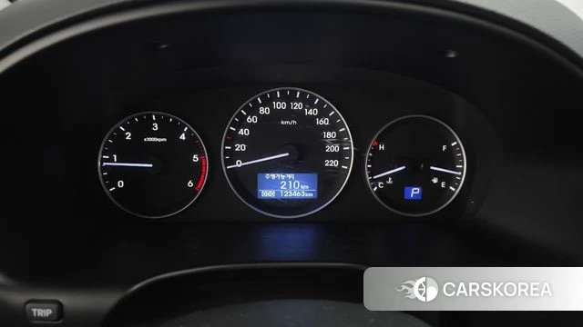 Hyundai The New Grand Starex id 3937226 из Кореи 18