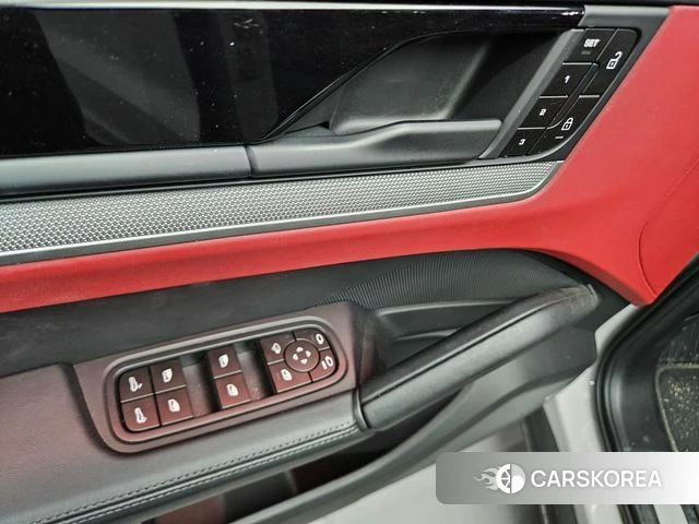 Porsche Cayenne (PO536) id 4211934 из Кореи 17