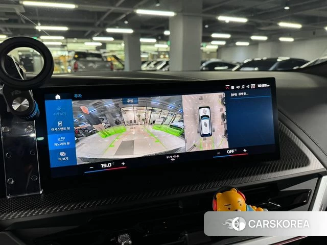 BMW XM (G09) id 3864475 из Кореи 13