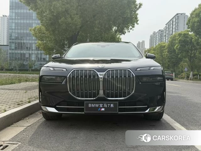 BMW 7 series id 4297794 из Китая 18