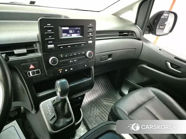 Hyundai Staria id 3759140 из Кореи 17