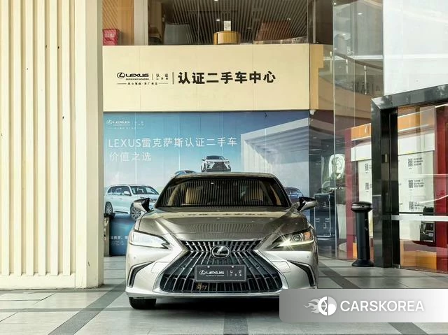 Lexus ES id 4307743 из Китая 8