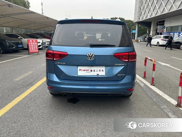 Volkswagen Touran L id 4239974 из Китая 10