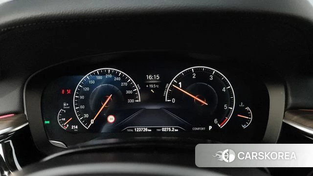 BMW 5 Series (G30) id 4269119 из Кореи 18