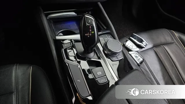 BMW 5 Series (G30) id 3469798 из Кореи 18