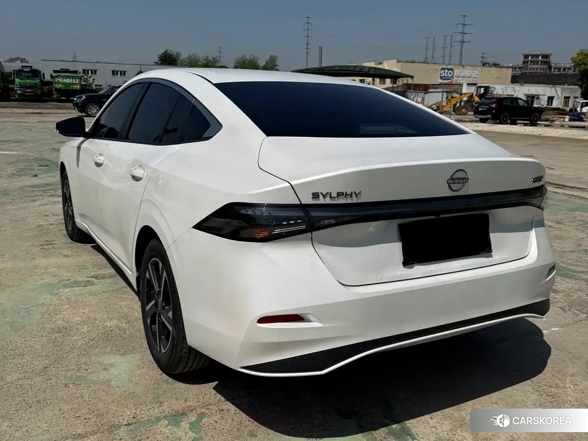 Nissan Sylphy id 4600384 из Китая 8