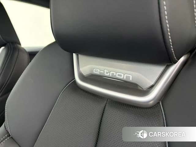 Audi Q4 e-tron id 3993411 из Китая 14