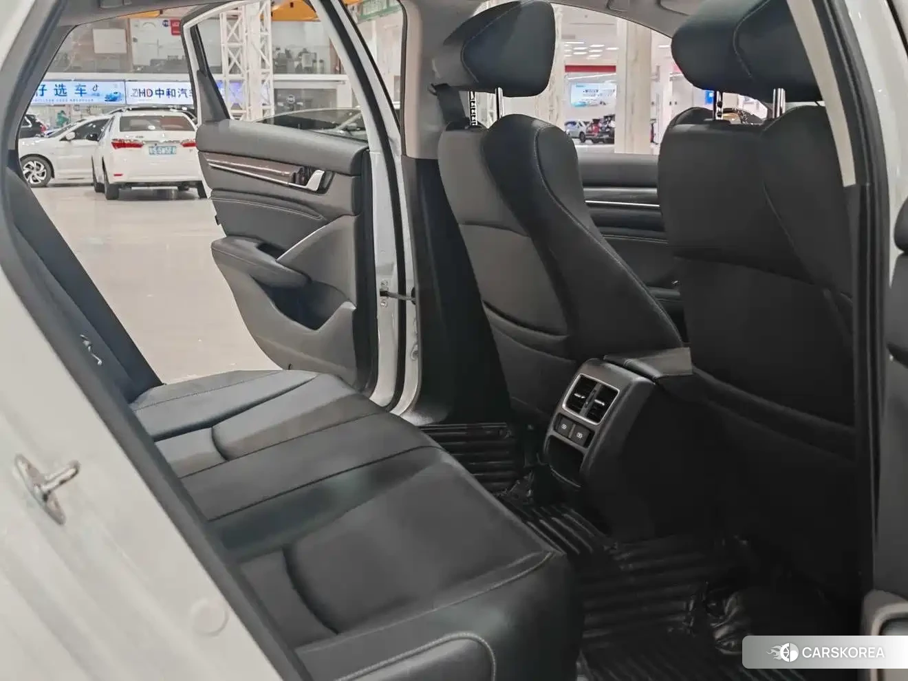 Honda Accord id 4576519 из Китая 13
