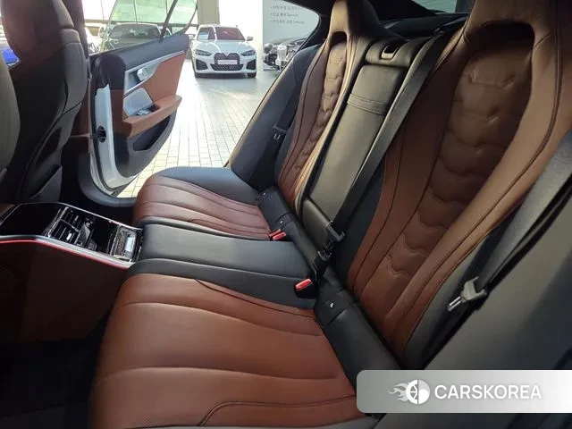 BMW 8 Series (G15) id 3560538 из Кореи 18