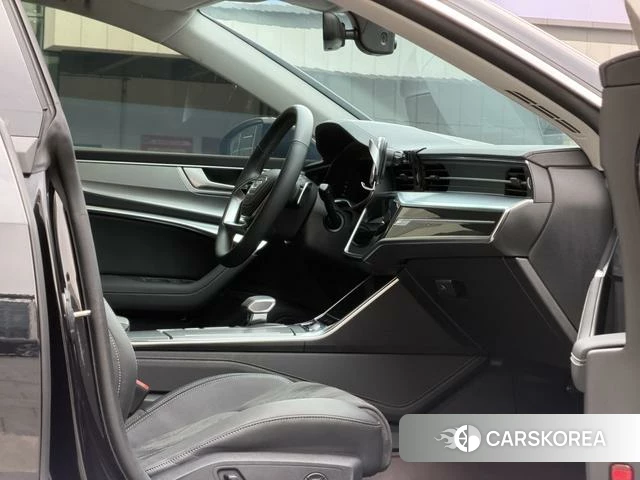 Audi A7L id 4274135 из Китая 13