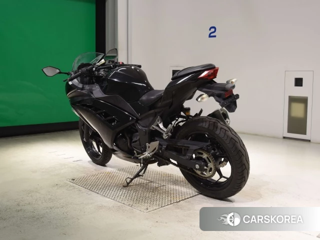 Kawasaki NINJA 250 id 4387026 из Японии 8