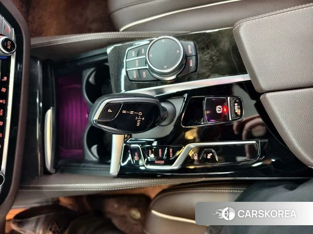 BMW 5 series PHEV id 4261202 из Китая 16