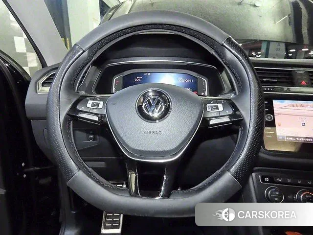 Volkswagen Tiguan Allspace id 3033628 из Кореи 18