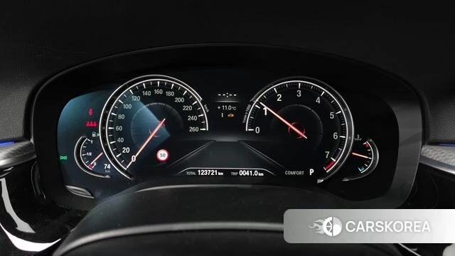 BMW 5 Series (G30) id 3853883 из Кореи 18