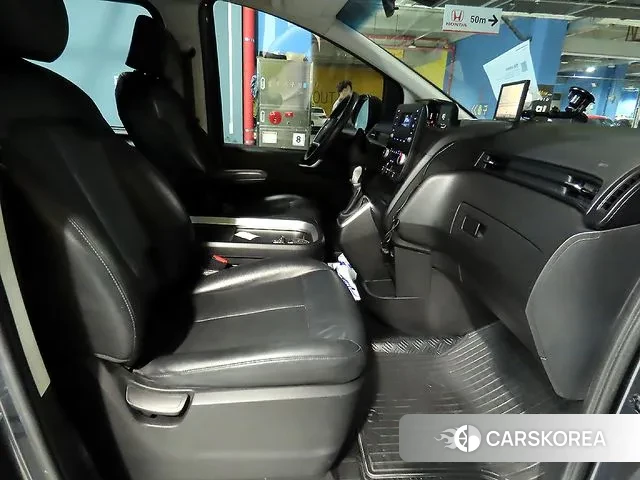 Hyundai Staria id 3043569 из Кореи 18