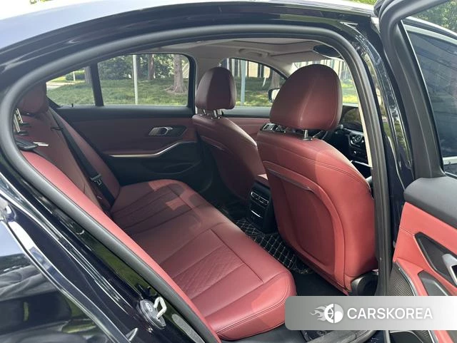BMW 3 series id 4240403 из Китая 8