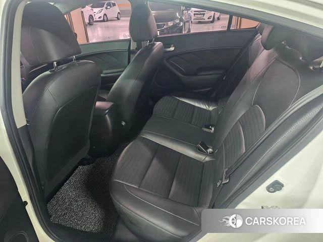 Kia The New K3 id 3919881 из Кореи 18