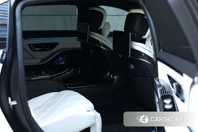 Mercedes-Benz Maybach S-class id 4264962 из Китая 8
