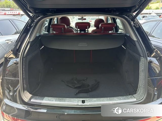 Audi Q5L id 4274371 из Китая 8