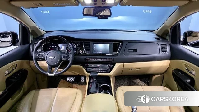 Kia The New Carnival id 3568557 из Кореи 18