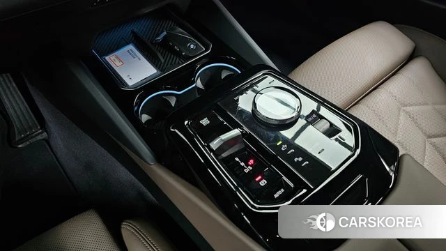 BMW 5 Series (G60) id 4691095 из Кореи 30