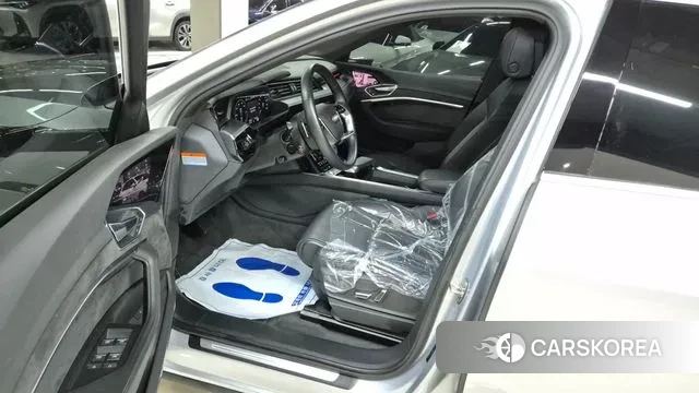 Audi e-Tron id 3371124 из Кореи 18