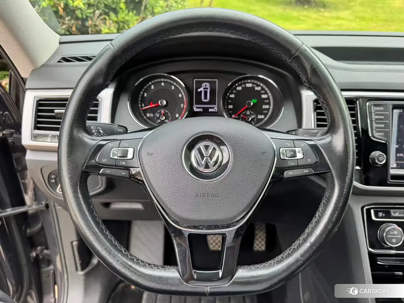 Volkswagen Touareg id 4600881 из Китая 24