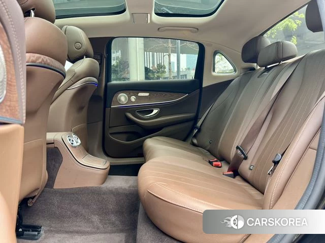 Mercedes-Benz E-class id 4274162 из Китая 15