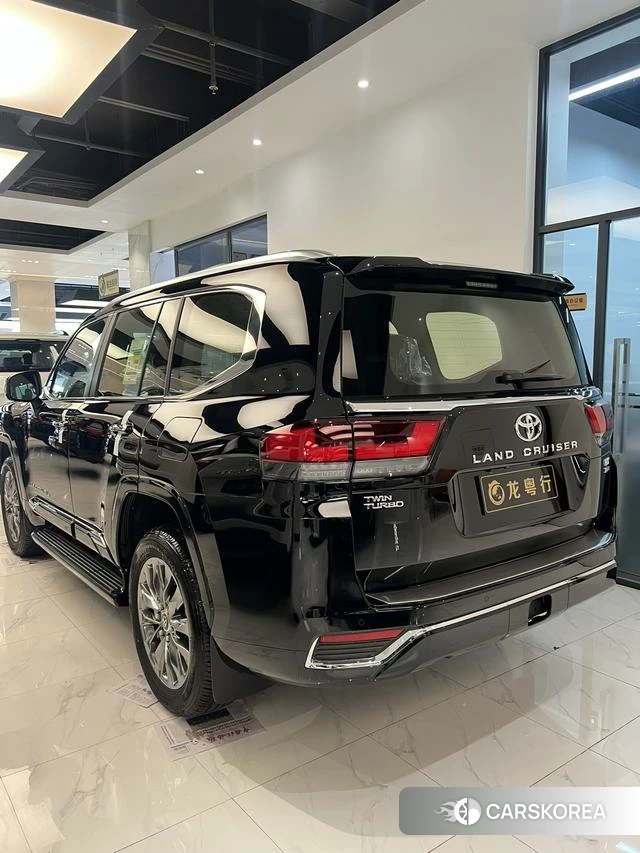 Toyota Land Cruiser (imported) id 4290225 из Китая 8