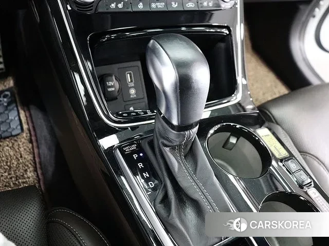 Hyundai Grandeur IG Hybrid id 3324932 из Кореи 18