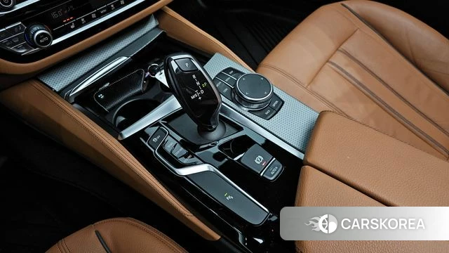 BMW 5 Series (G30) id 4496515 из Кореи 30