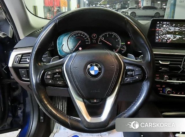 BMW 5 Series (G30) id 4856265 из Кореи 18