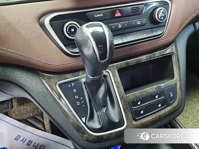 Hyundai The New Grand Starex id 4180432 из Кореи 17