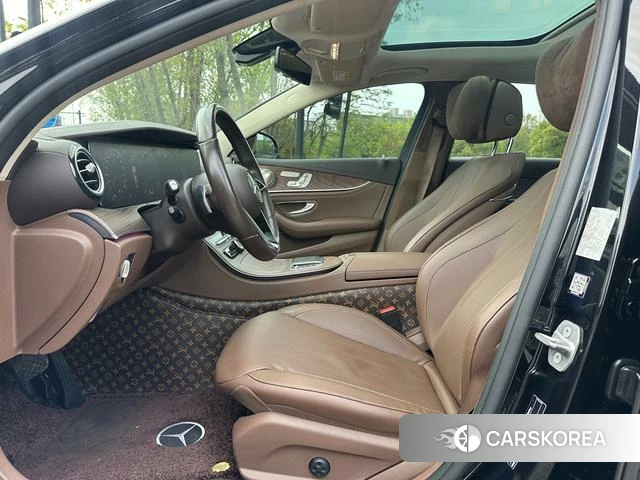 Mercedes-Benz E-class id 4278058 из Китая 21