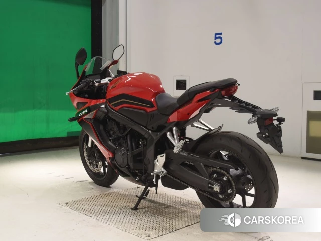 Проданный Honda CBR650R id 4341385 из Японии, фото 8