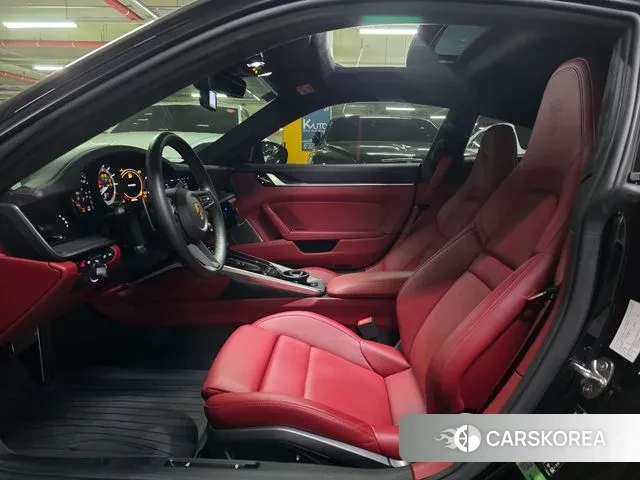 Porsche 911(992) id 3592902 из Кореи 17