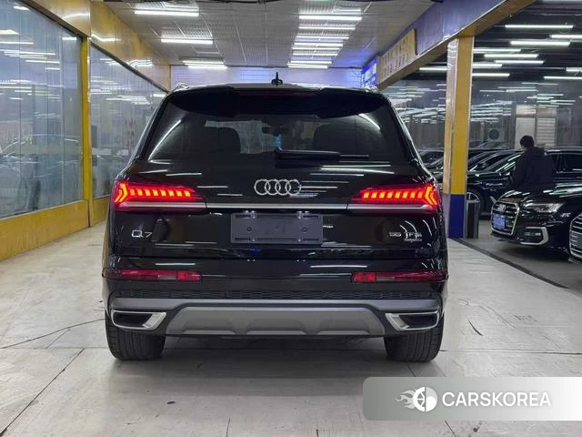 Audi Q7 id 4260812 из Китая 8