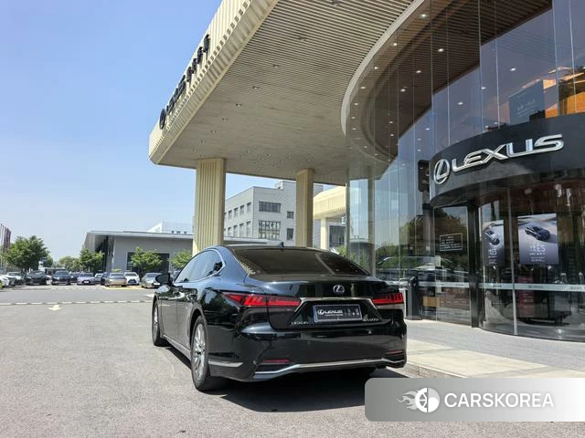 Lexus LS id 4274200 из Китая 17