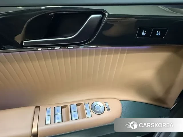 Hyundai Grandeur Hybrid (GN7) id 3020884 из Кореи 18