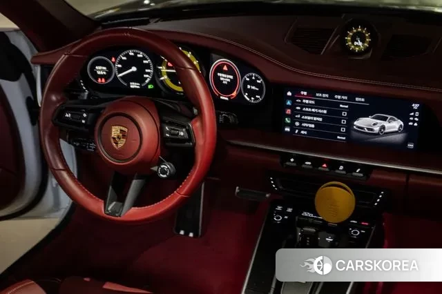 Porsche 911(992) id 3590942 из Кореи 9