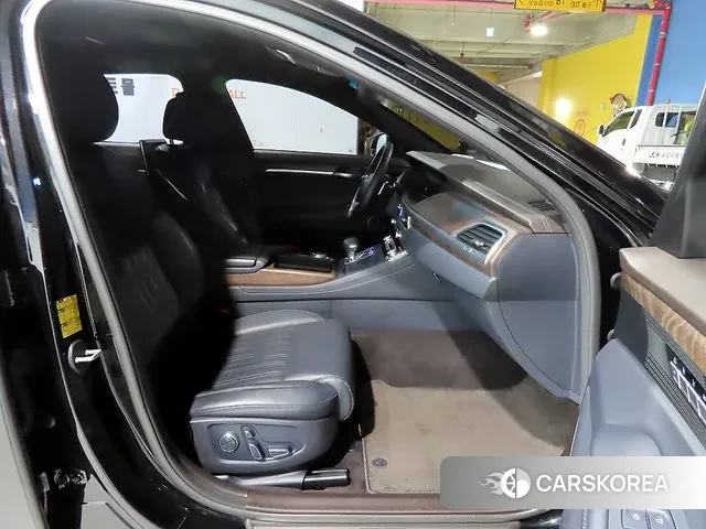 Genesis G90 id 3753173 из Кореи 18