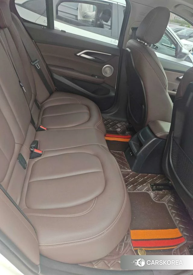 BMW 1 series id 4353294 из Китая 8