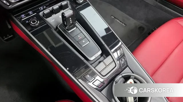 Porsche 911(992) id 3769748 из Кореи 18